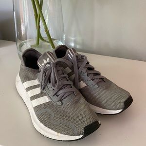 Adidas Swift Run Sneakers